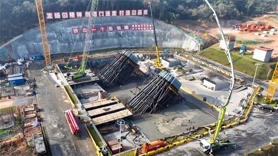 世界杯投注-世界杯足球投注平台 世界杯投注平台支持全程赛事竞猜,数据同步、赔率实时更新,是球迷畅玩世界杯足球投注的理想选择。